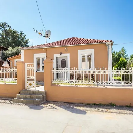 Pines Holiday home